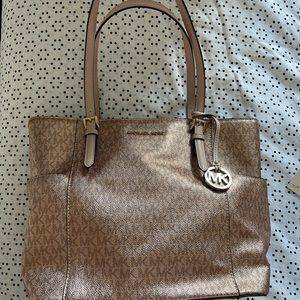 Great conditions! Still for Sale